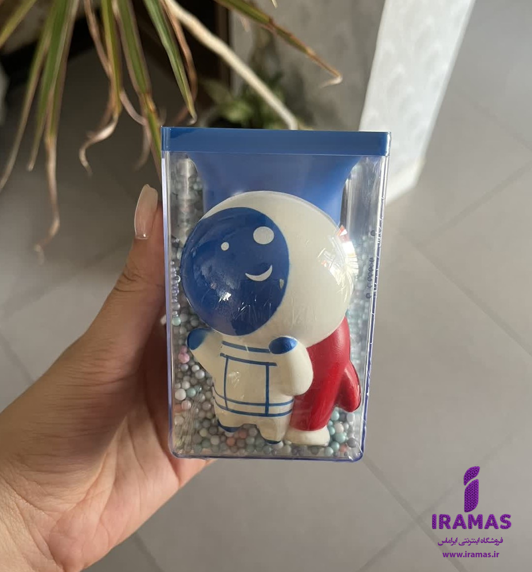 جا قلمی رومیزی دونه برفی اسکوئیشی طرح فضانورد برند یونیک - ایراماس