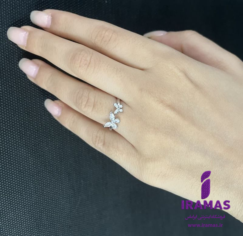 انگشتر مینیمال مدل پروانه - ایراماس